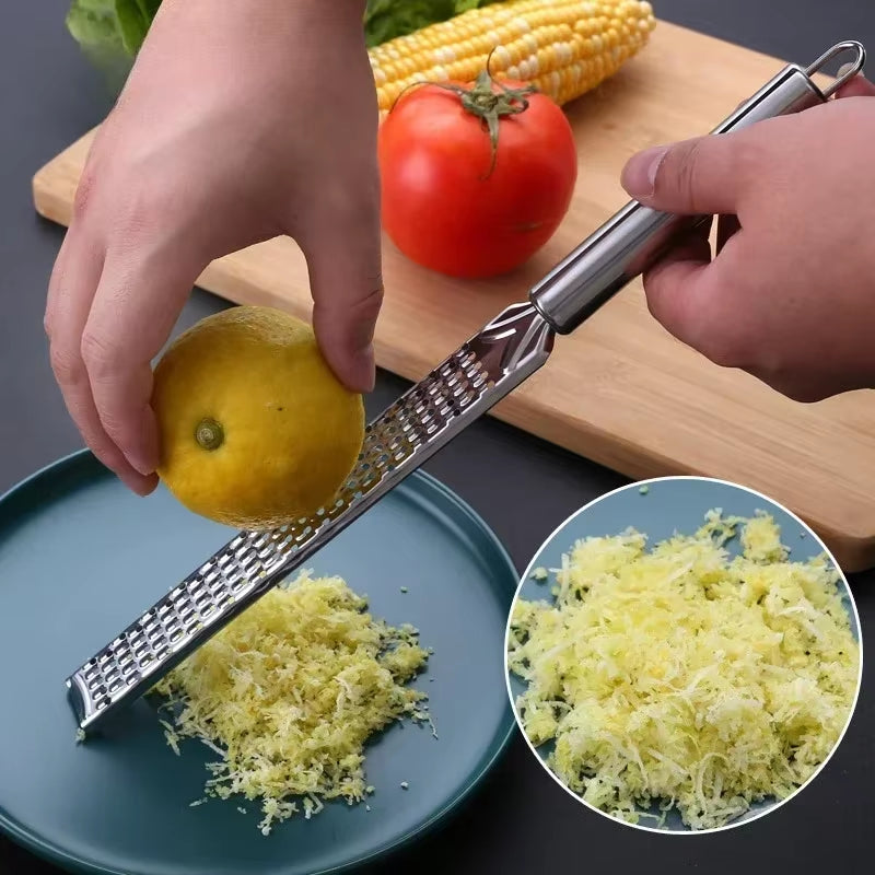 Stainless Steel Long Handle Cheese Grater Cheese Baking Cheese Grater Lemon Zest Grater Kitchen Gadget Fruit Peeler Ginger Garli